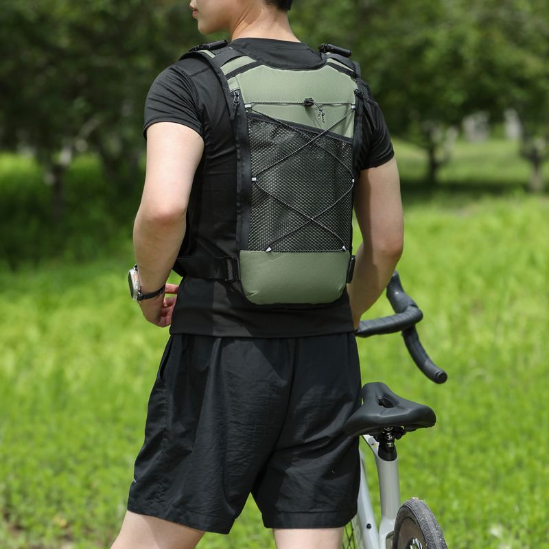 轻量战术骑行胸包户外送水袋马甲双肩徒步登山跑步钓鱼便携