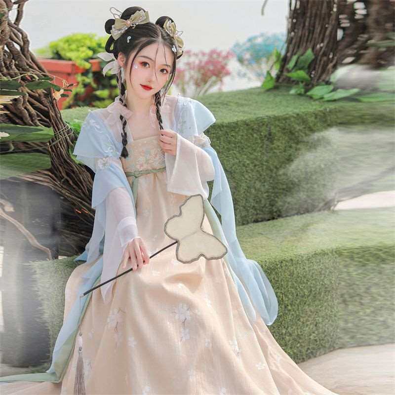 바람 얕은 봄 사쿠라 한복 여성 당나라 한 엘레메