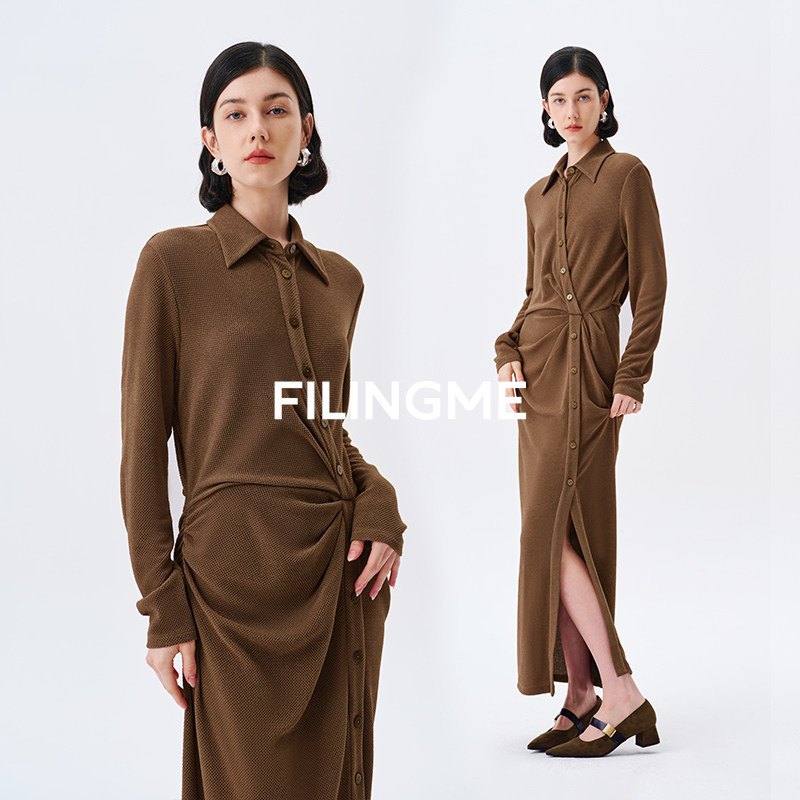 菲埃琳FILINGME 25秋季新款醋酸针织衬衫式斜门襟修身开衩连衣裙