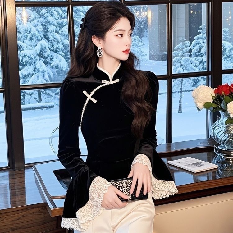 设计复古盘扣内搭打底衫