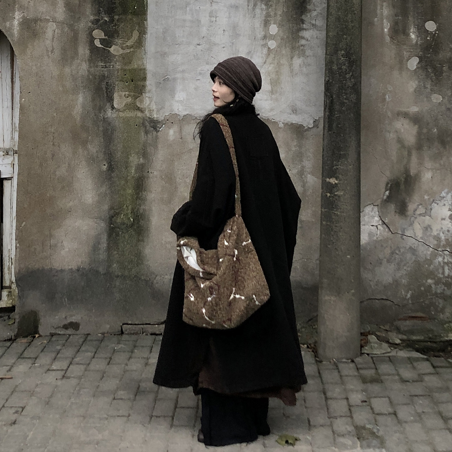 咩奇【荒草】秋冬棕色系复古慵懒感迪木尔风大容量单肩斜挎包,箱包皮具/热销女包/男包,时尚帆布包,淘宝优惠券,粉丝福利购,淘宝优惠卷