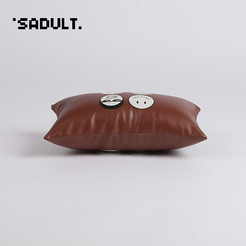 sadult棕内饰笑脸车载汽车头枕一对车用座椅护颈枕颈椎枕PU皮四季