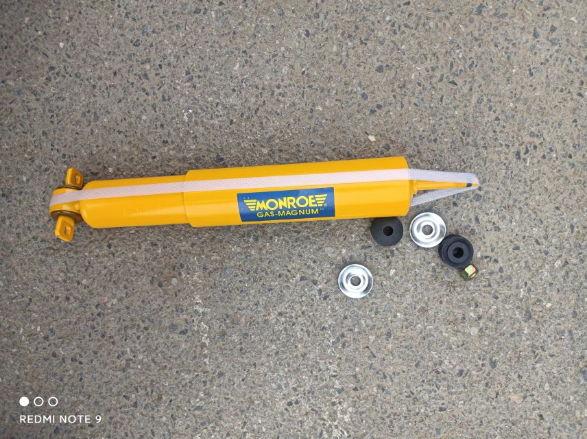 老款牧马人tj99-04 yjx zj吉普切诺基前减震器后减震器前后避震器