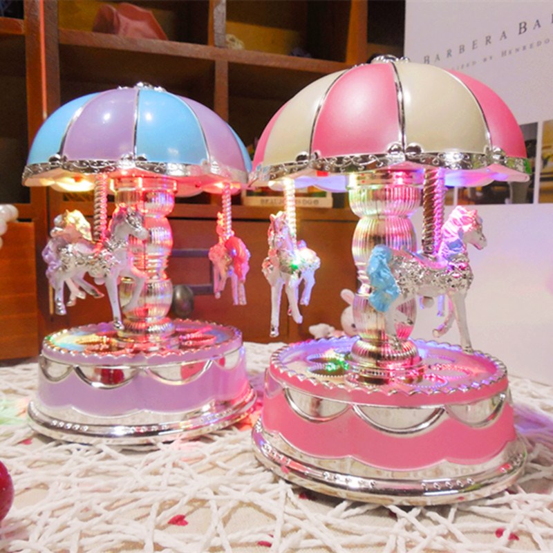浪漫旋转木马音乐盒七彩灯光八音盒女生生日礼物创意家居情侣摆件