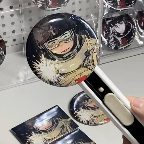使命召唤周边王志强吧唧谷子