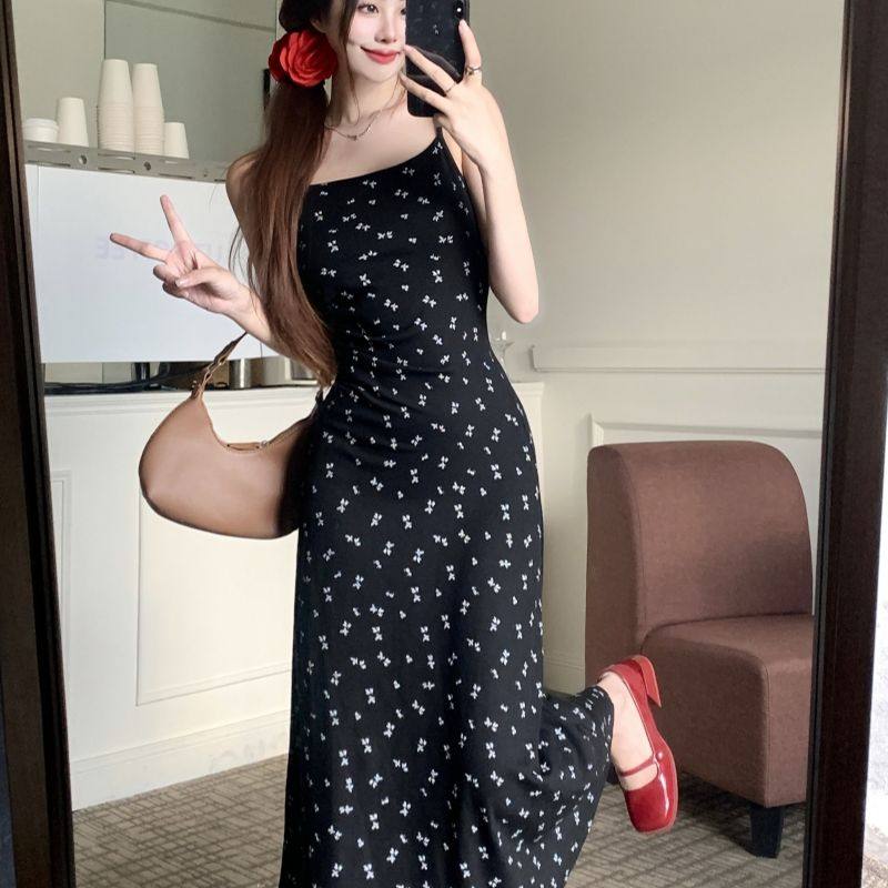 （实拍）2024年夏季新款法式碎花度假吊带背心中长款连衣裙