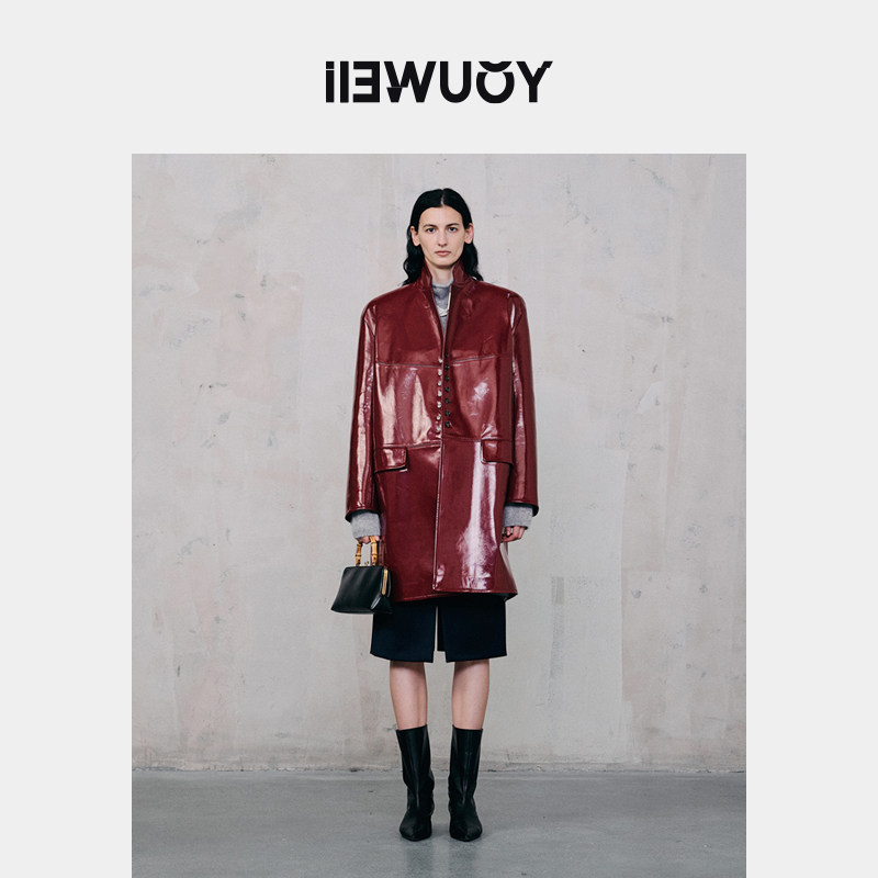 有尾女装复古亮面皮宽松大衣