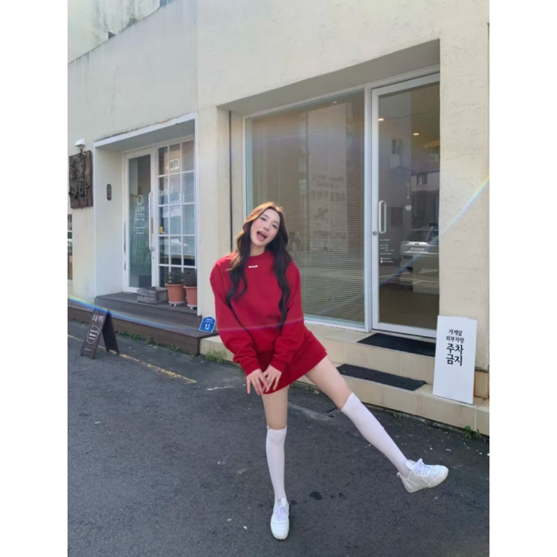 高级感宽松红色卫衣松紧腰半身裙