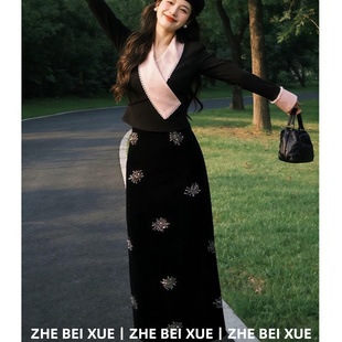 套装女高级感撞色珍珠拼接修身上衣高腰半身裙独特漂亮冬装一整套