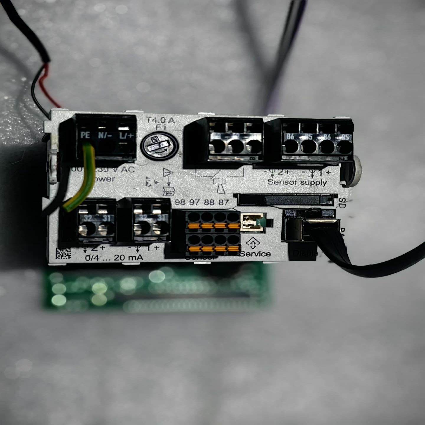 E+H   通用型多参数变送器 CM442－3PQ7/0备件