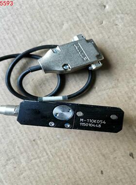 普爱纳米线性精密平台M-110K054， 一个，成色如图，功