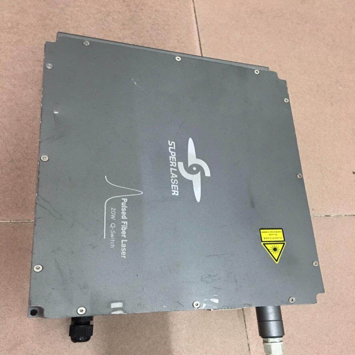 联品激光打标机主机 ，剪线20w，拆开看没有烧的痕迹，配