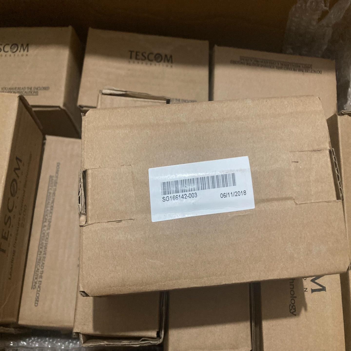 TESCOM 3/8Fnpt 4P 四口 调压阀