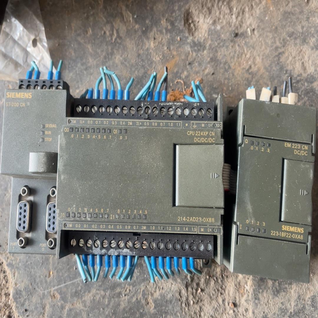 （设备配件）拆机西门子PLC+++CPU224ⅩPCNEM223CN