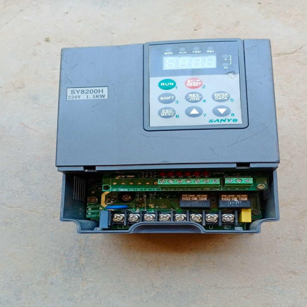 现货新尔变频器SY8200H-220V-15KW功