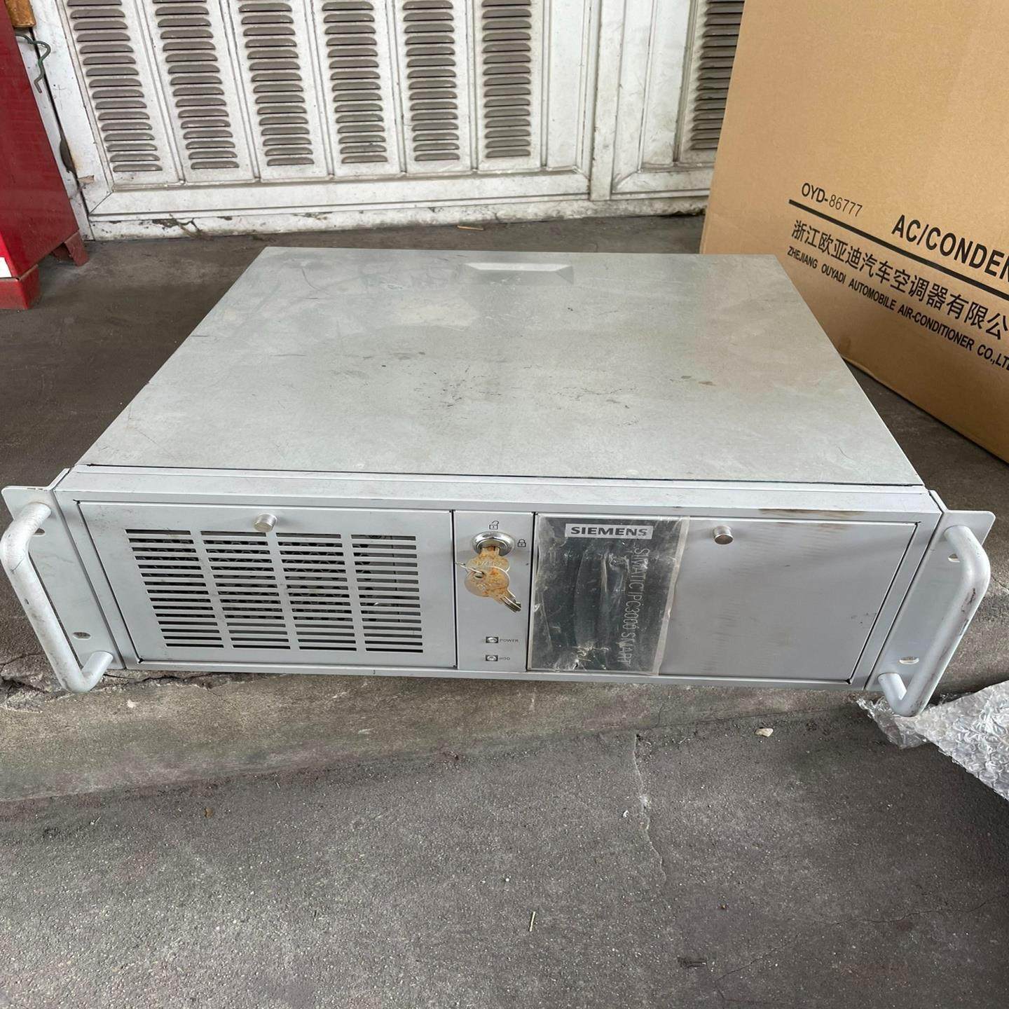 （设备配件）西门子工控机 6AG4010-4AA11-0XX5 实物拍摄