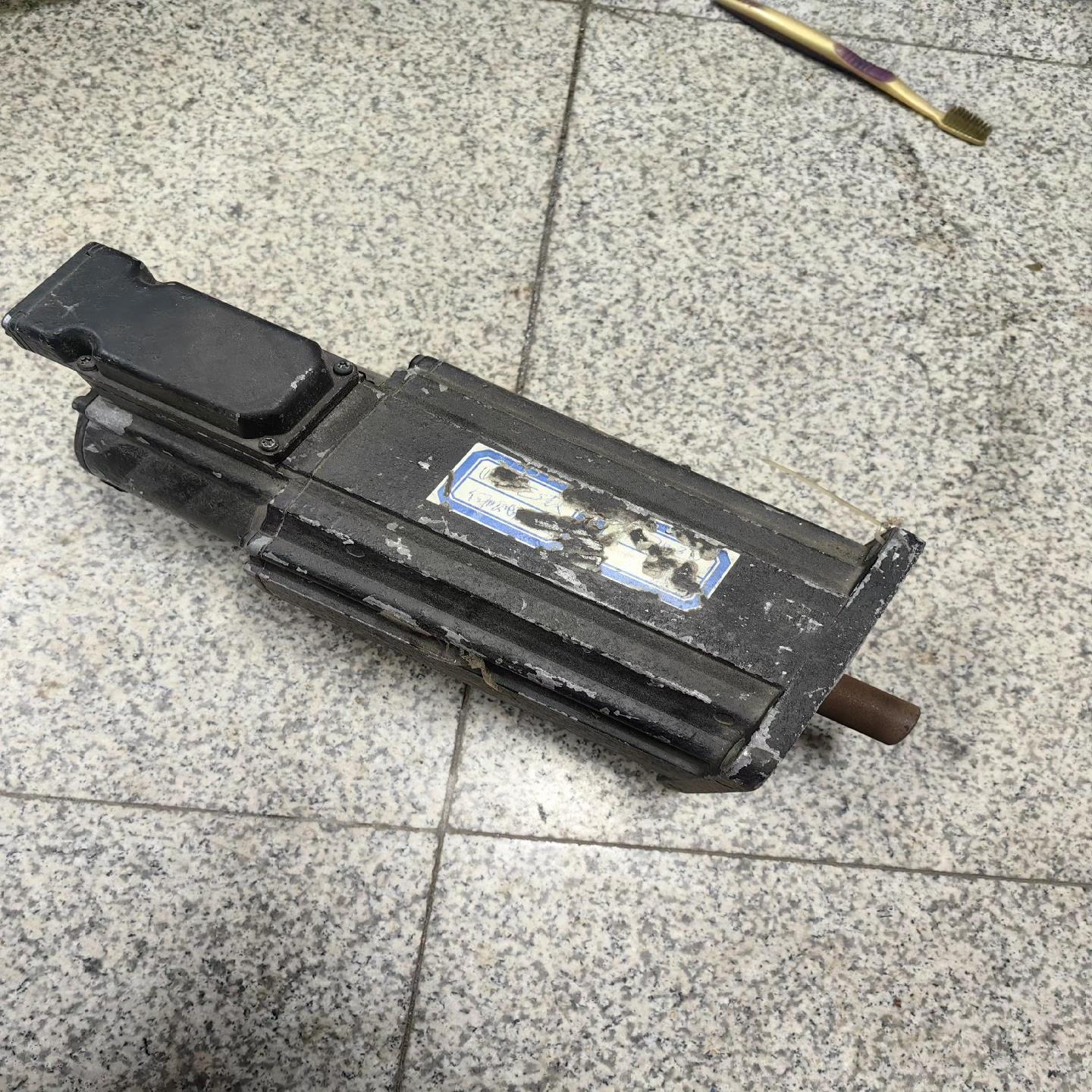 （设备配件）Rexroth力士乐伺服电机MKD090B–035–GG0–