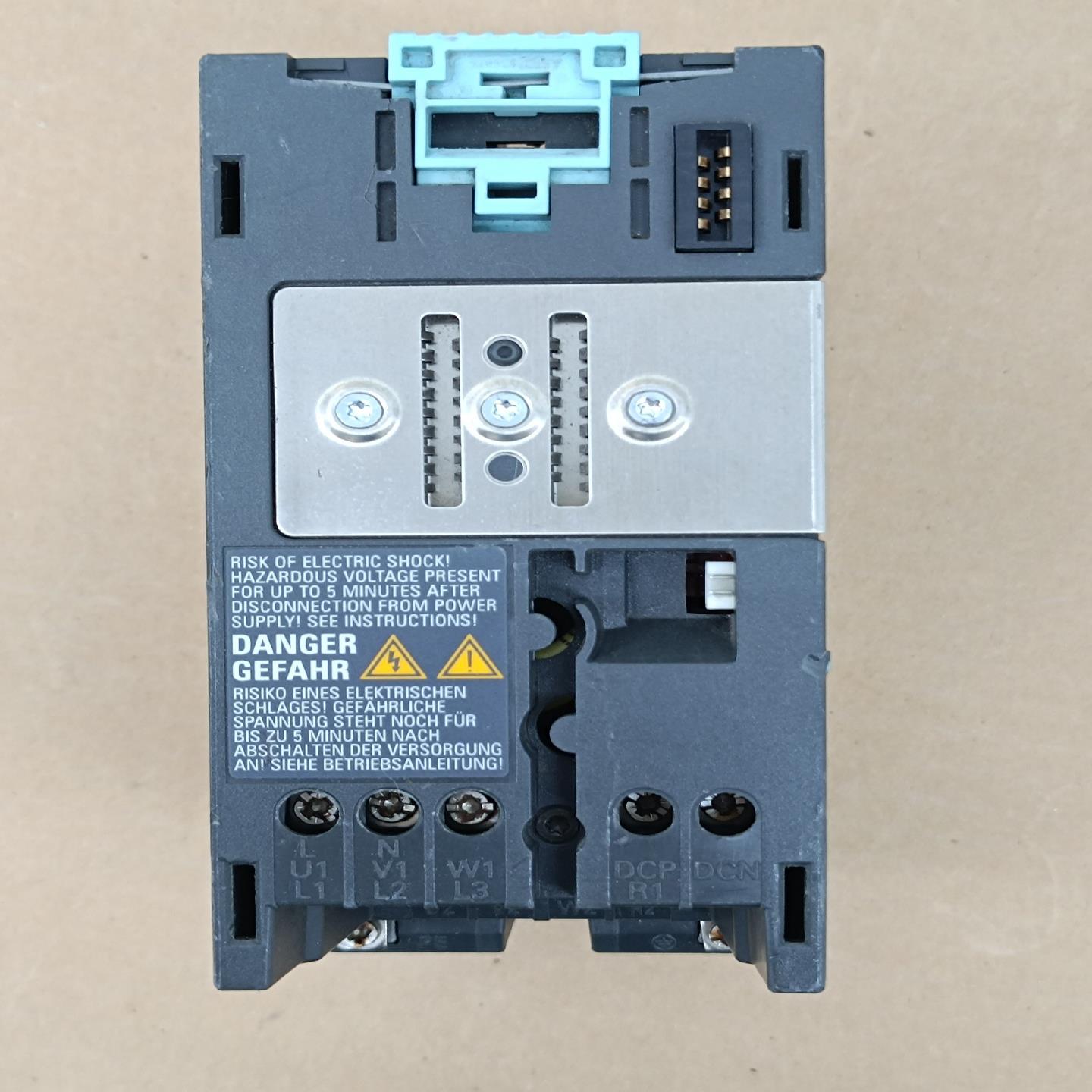 （设备配件）6SL3224-0BE21-5UA0有1台成色如图，功能包好