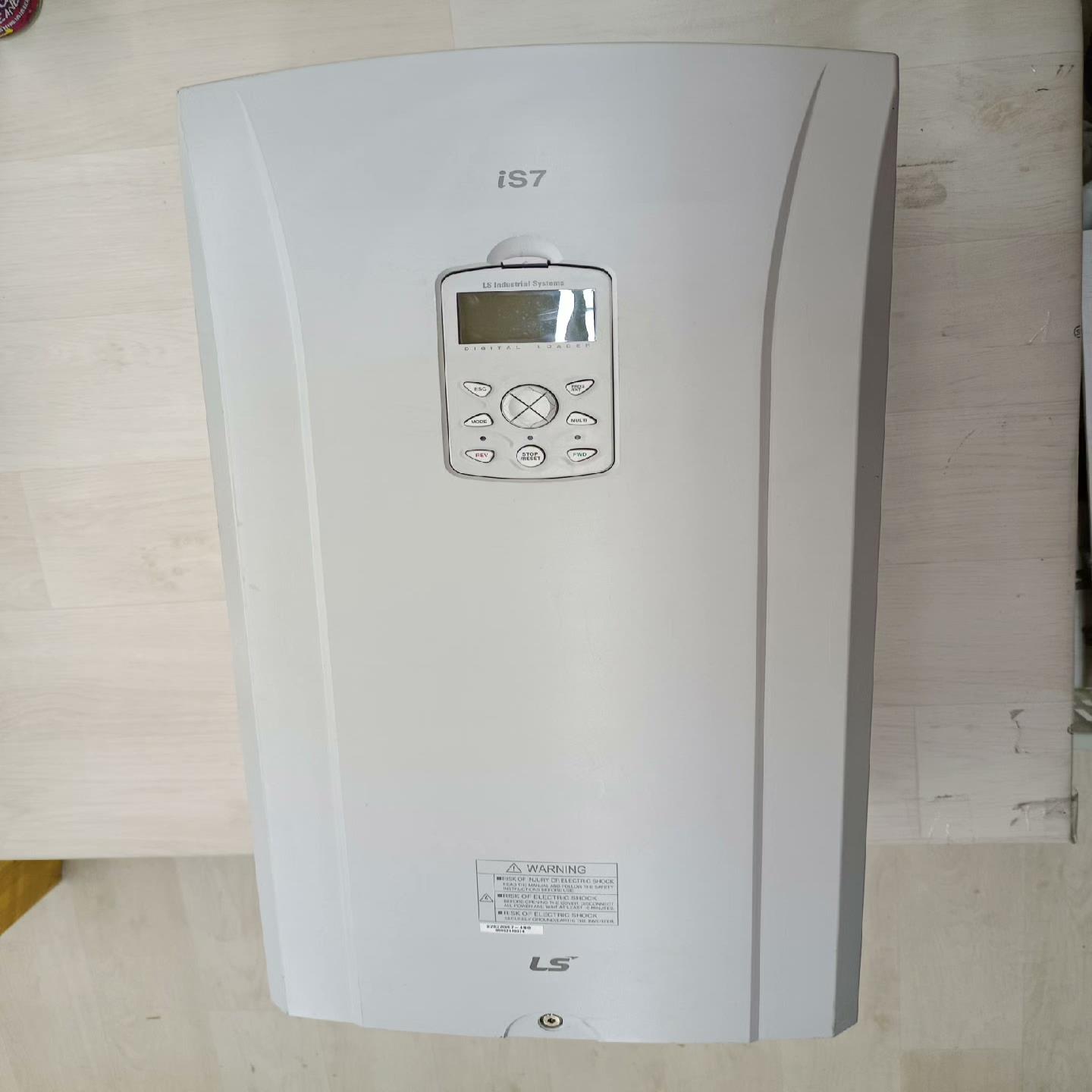 （设备配件）产电SV0370iS7议价，LS-变频器N04如图，成色