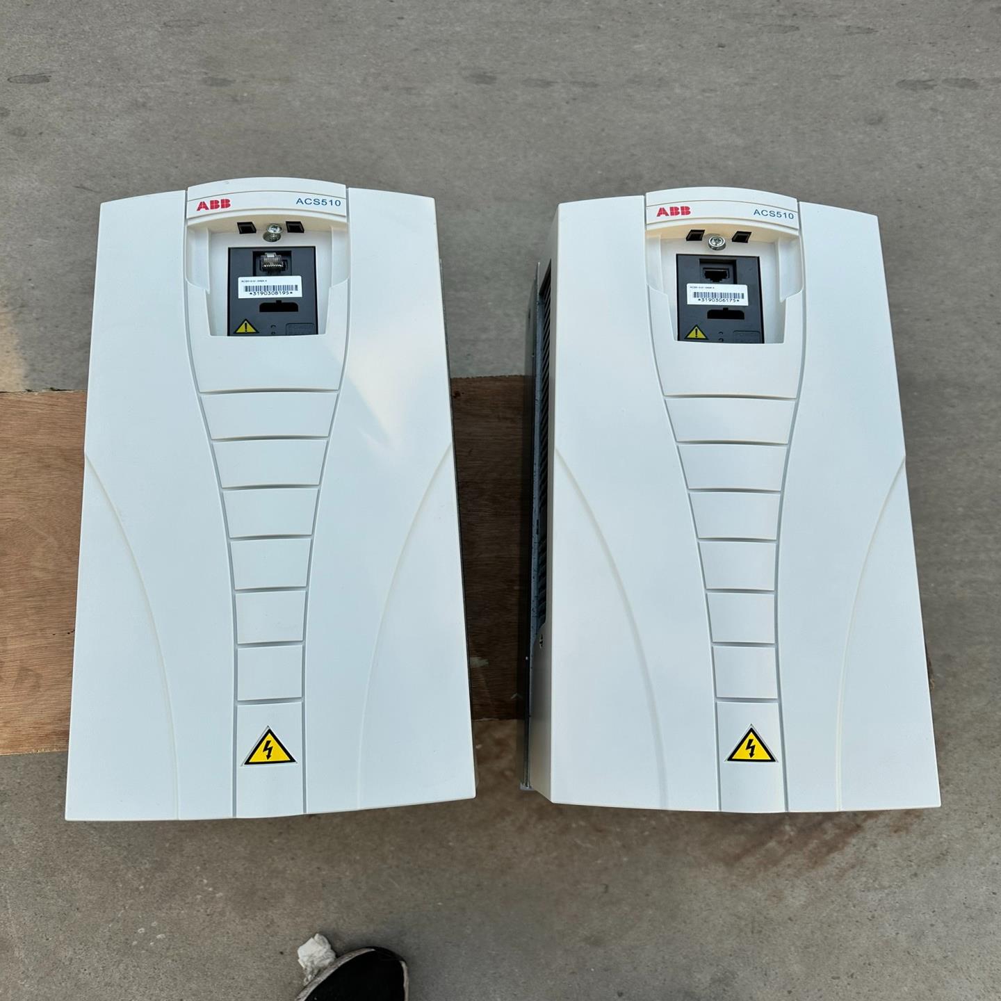 变频器ACS510-01-046A-4 22kw 9.