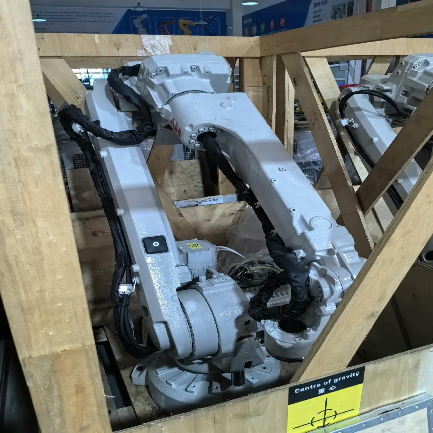 ABB机器人 IRB2600ID-8/2.00   白色库存