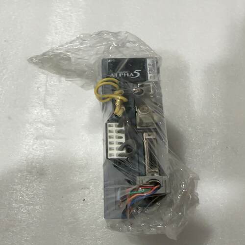 （设备配件）富士驱动器 RYT201D5-VS2，200瓦，实物图片，功