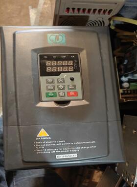 [德峰]15金田功率K0150G3JTE330kw用到 变频器联系