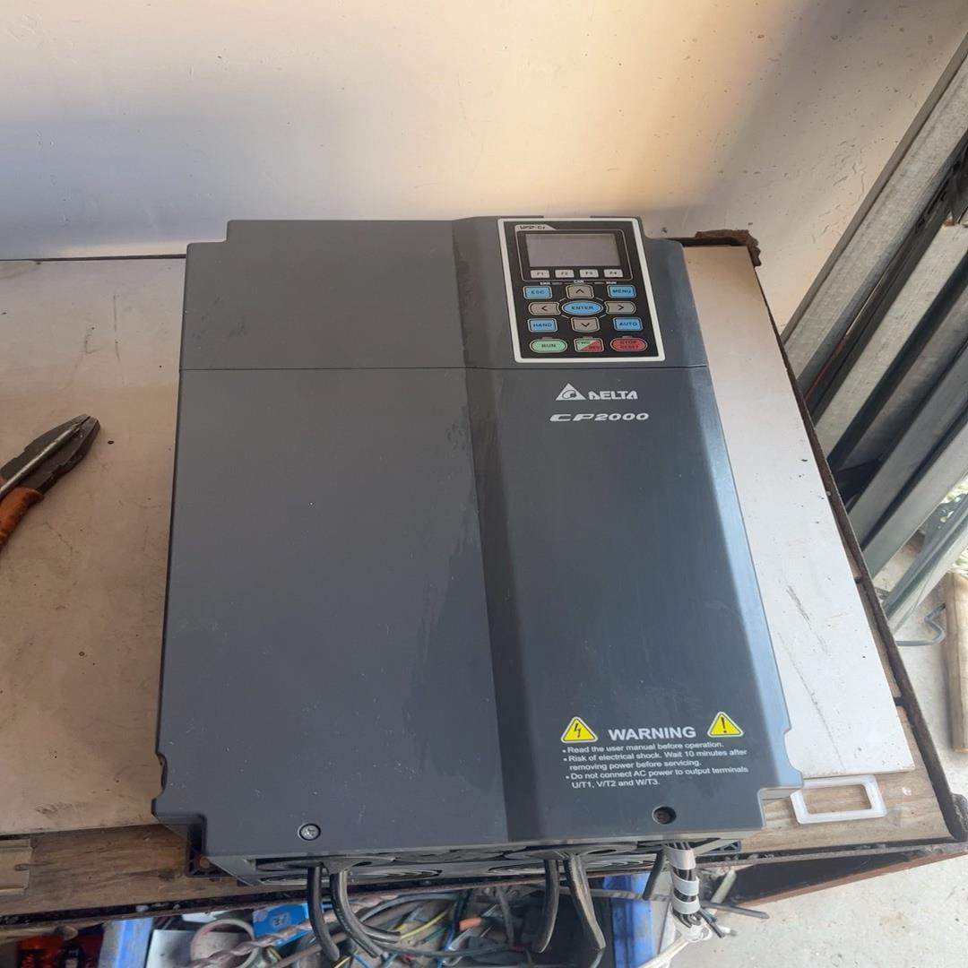 台达VFD220CP43A-21变频器22kw原装变频器