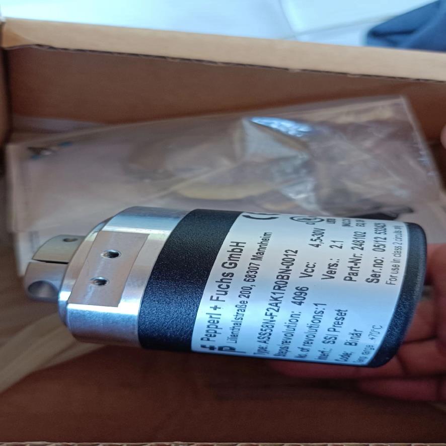 全新PF倍加福编码器 ass58n-f2ak1r0bn-0