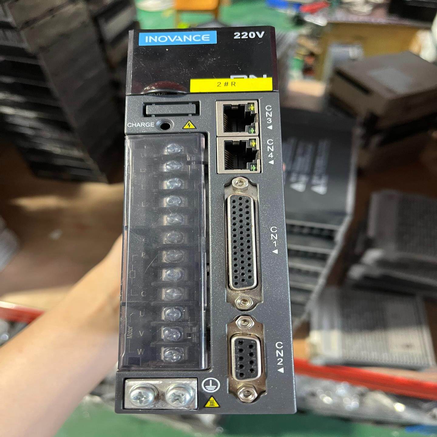 现货汇川620系列400w驱动器IS620FS2R8I功能正常