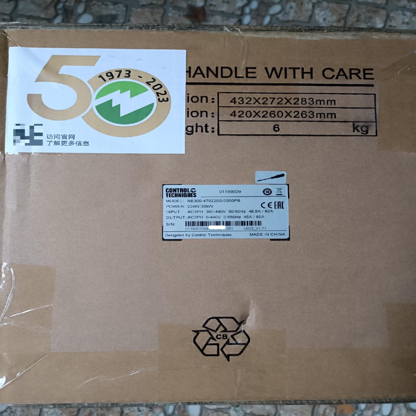 尼得科变频器 NE300-4T0220G/0300PB 原装