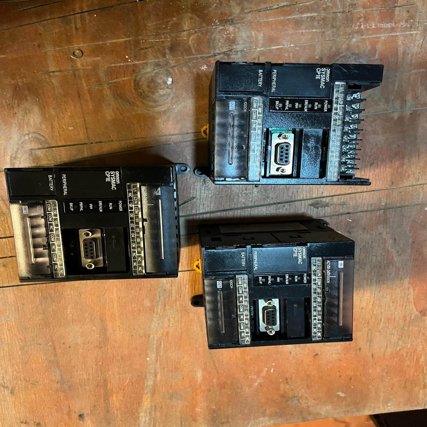 plc cp1e-n14dr-a，功能完好，外观如图，