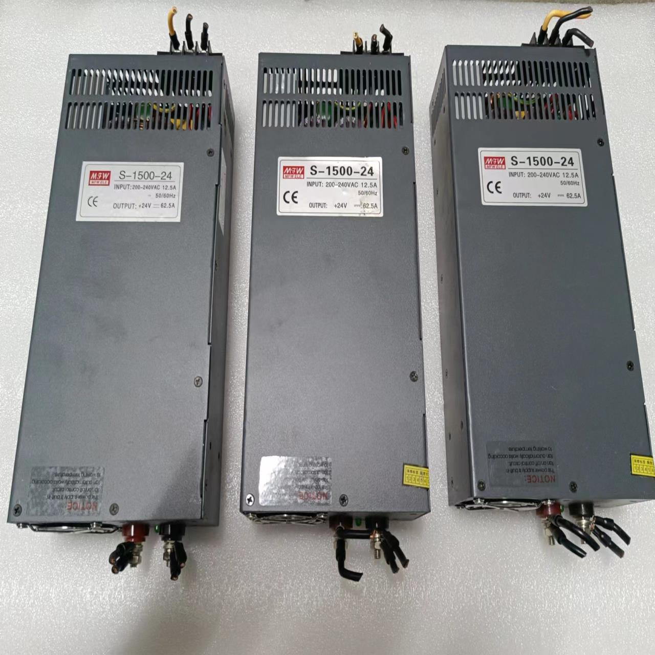 的S-1500W-24电源，24V  62.5A。都测试（憨憨电子）