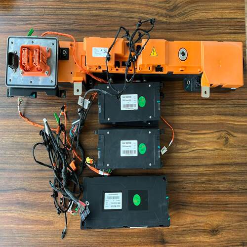智己ls6 ls7电池管理bms bdu/pdu，整包底压线