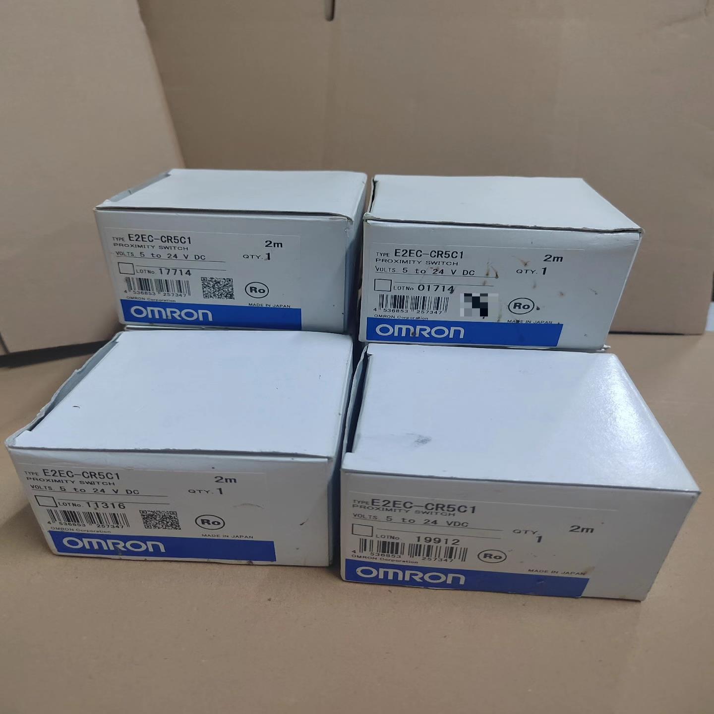 全新E2EC-CR5C1 接近开关 原装正品