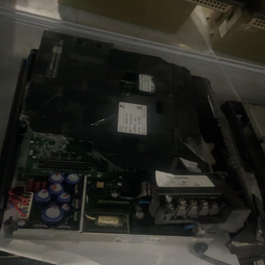 (设备配件)UG530H-破VH1外壳功能好