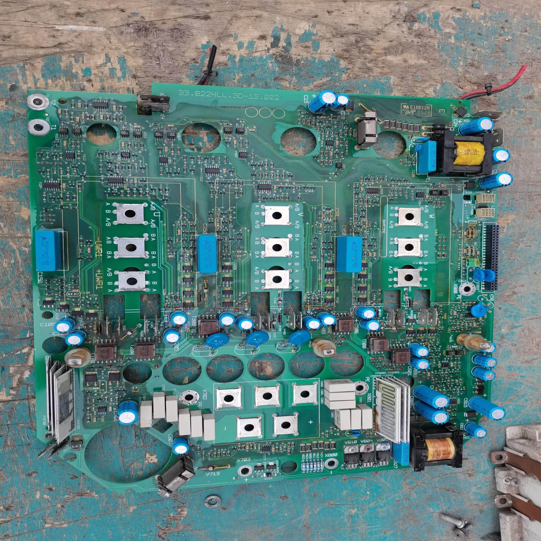 8224lp.3d/2b 33.8224ll.3d-13.0