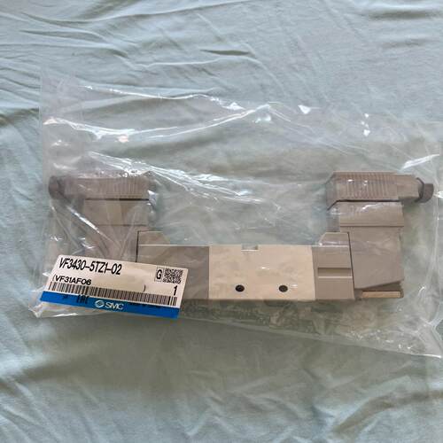 SMC电磁阀VF3430-5TZ1-02，全新，实物请