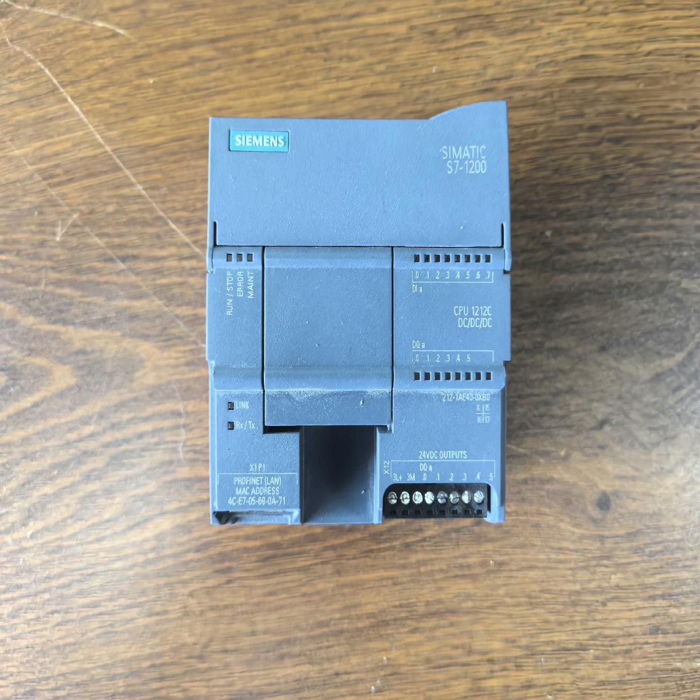 （设备配件）西门子1212C，212-1AE40 24年 缺个盖板 实物