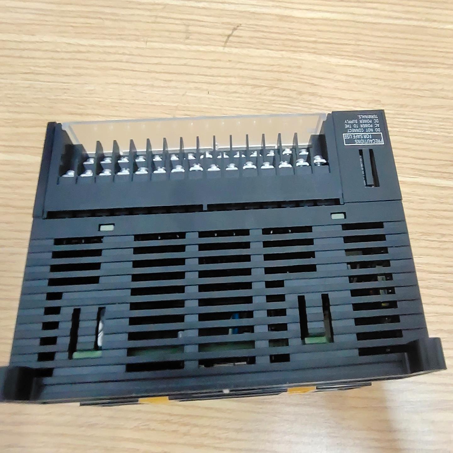 (设备配件)9.5成新cp1h-xa40dt-d-sc一台