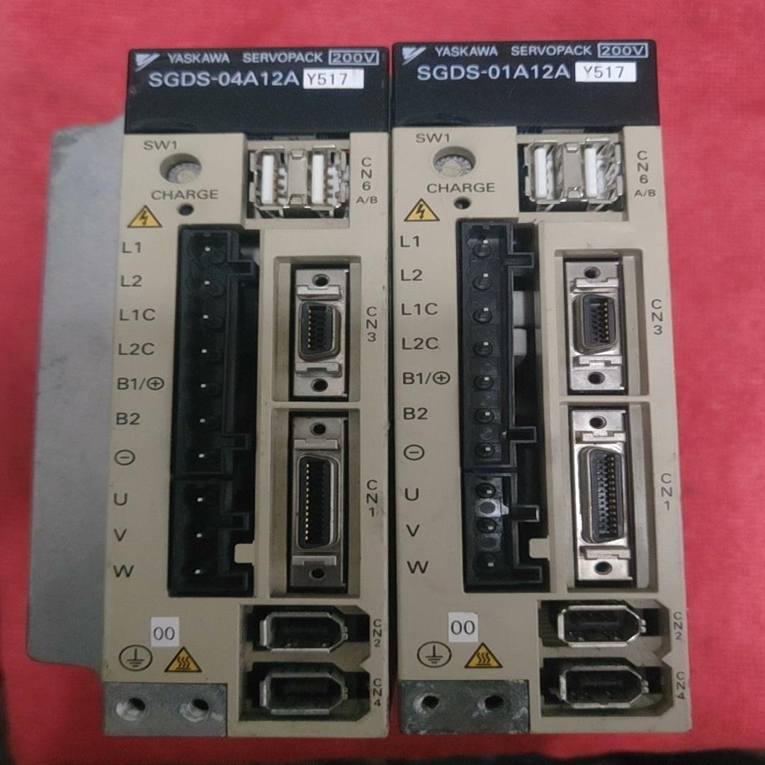 安川伺服电机驱动器SGDS-04A12A/SGDS-01A1