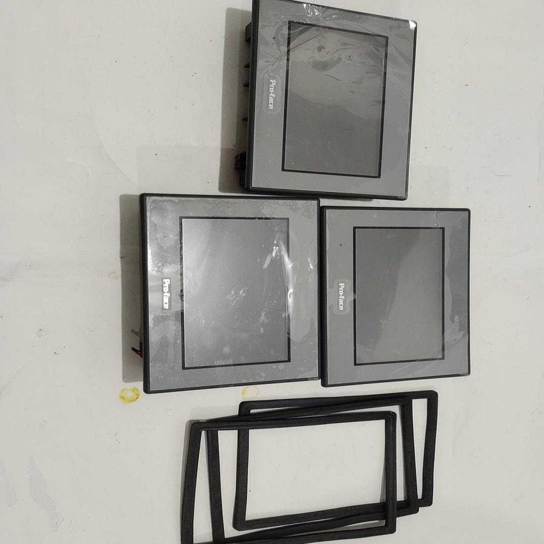 3台Pro-face GC-4401W工业触摸屏，成色非