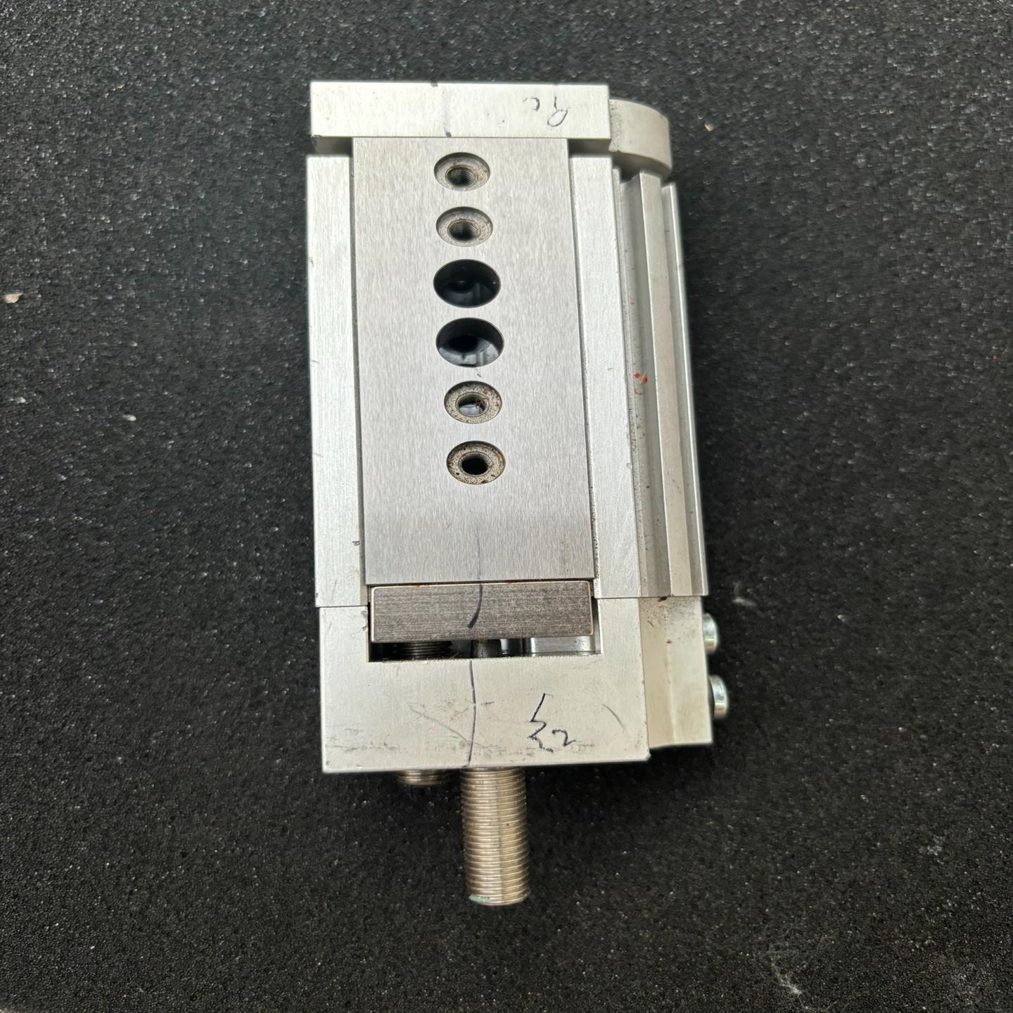 （设备配件）FESTO费斯托滑台气缸，DGSL-10-20-P1A，成色