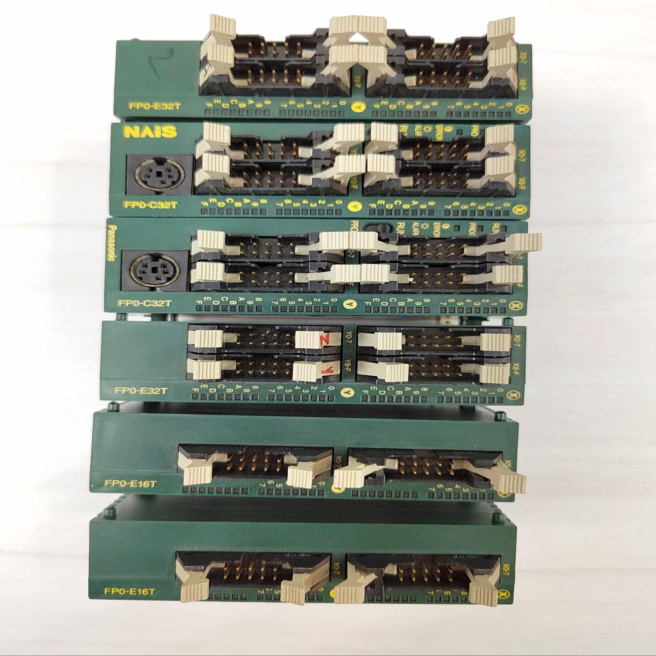 PLC主机模块FPO-E16T功能完好无损AFP0254