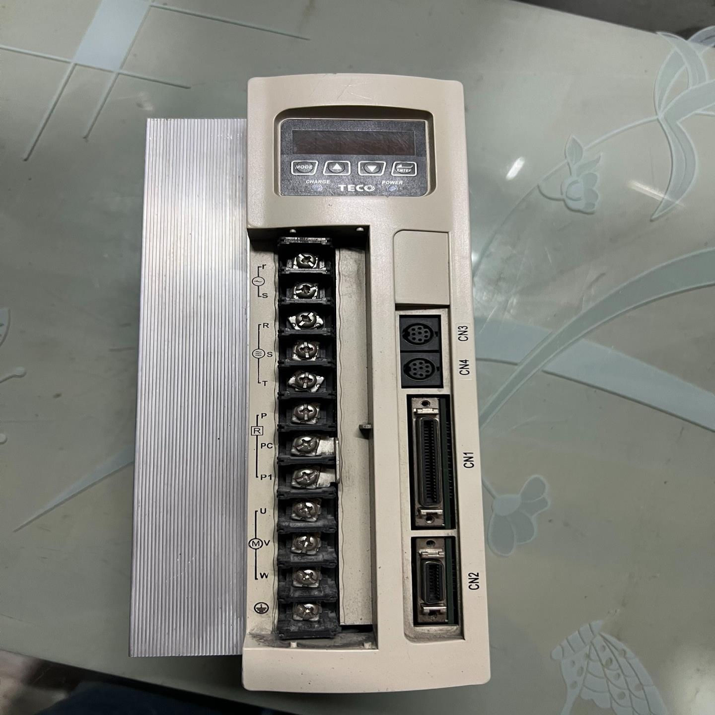 JSDA-75A3  东驱动器，实图，功能完好，要的私