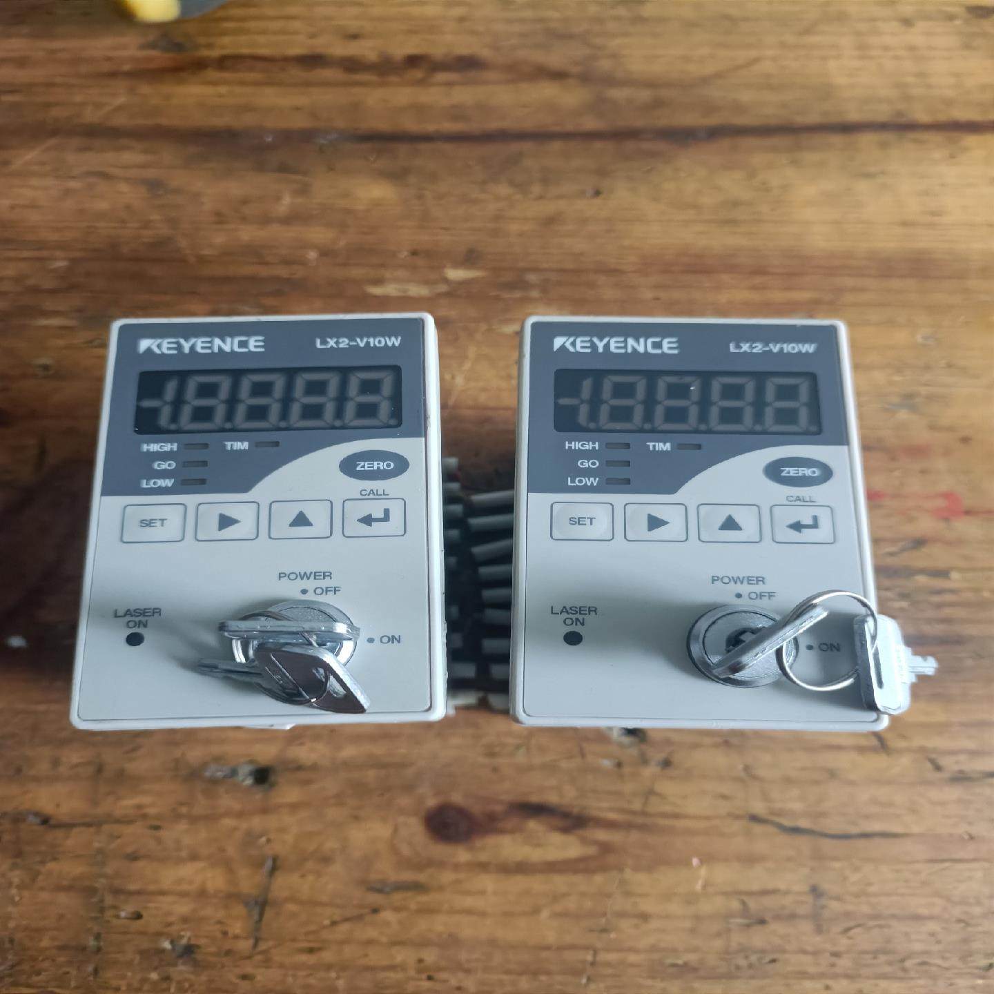 LX2-V10W KEYENCE基恩士 激光传感器 控制