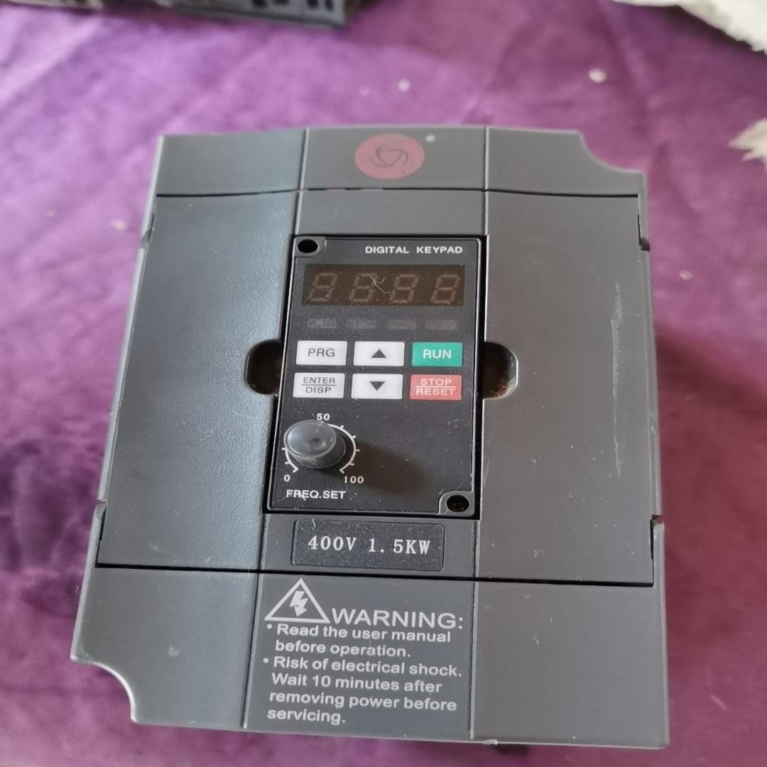 众辰变频器H2400A01D5K1.5KW