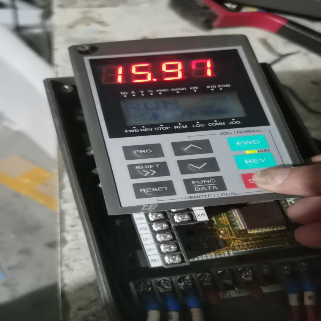 5000G11变频器FRN0.75G11S-4CX