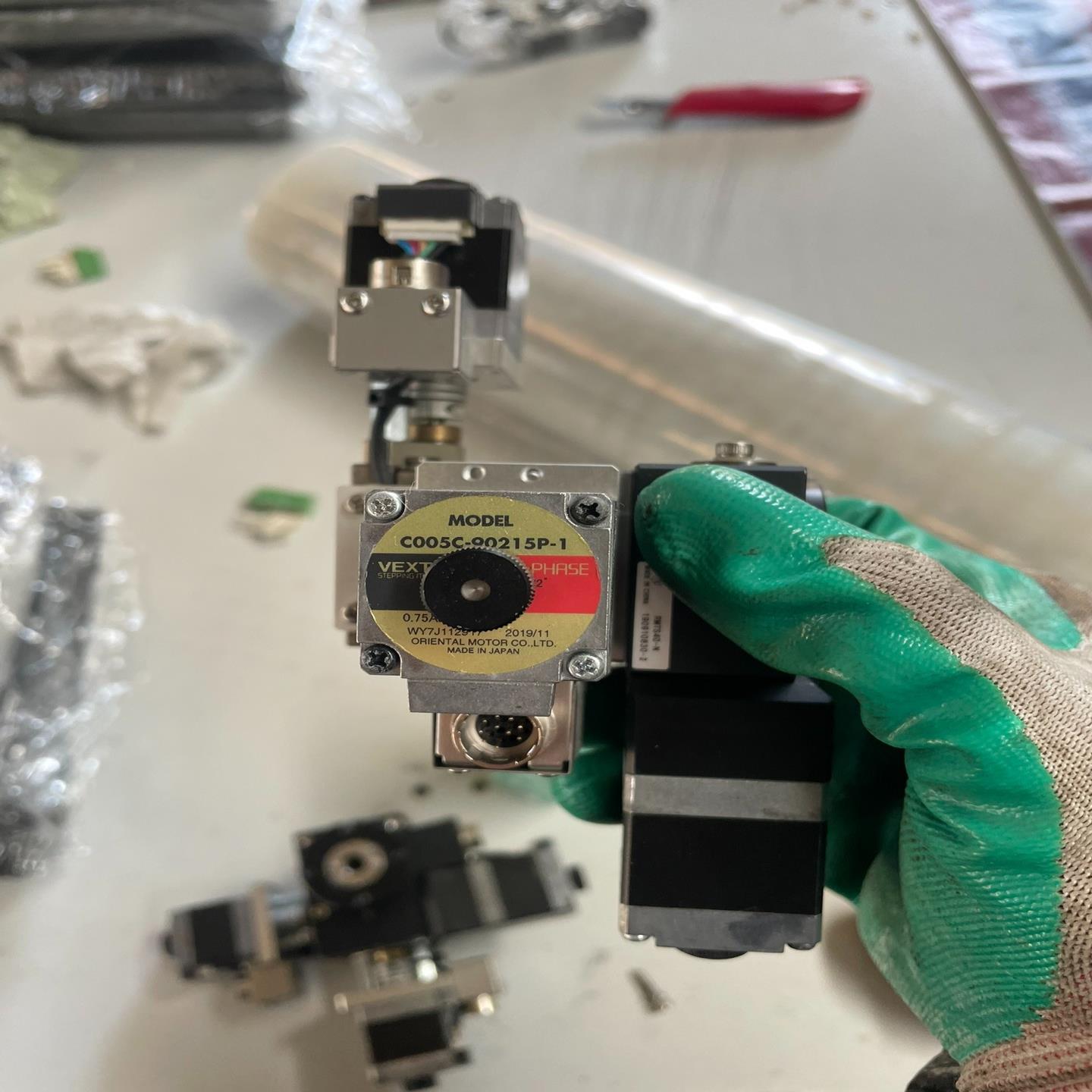 骏河精机位移平台XMBS415，如图