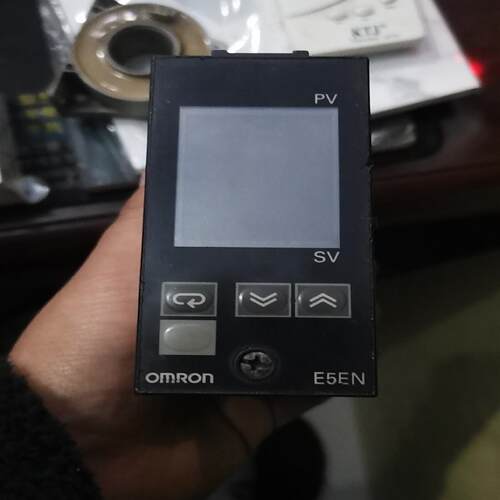 原装温控器E5EN-R3HTC功能好